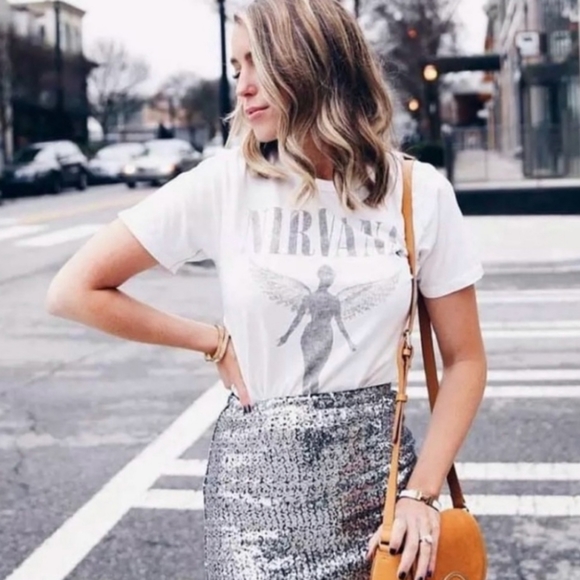 Coming Soon! Nirvana Favorite Band Graphic T-Shirt - Picture 8 of 9